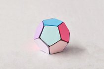 Мячик из стикеров
